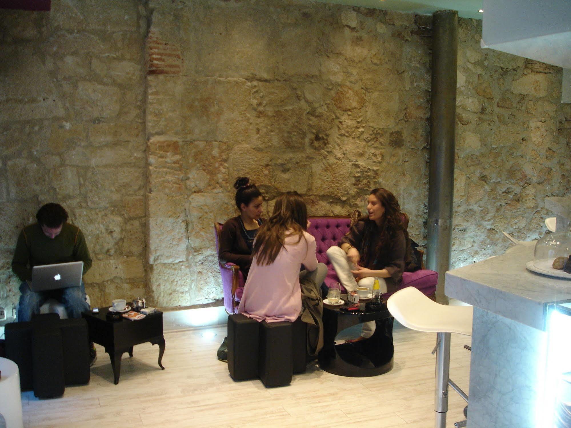 Albergue Revolutum Hostel Salamanca Kültér fotó
